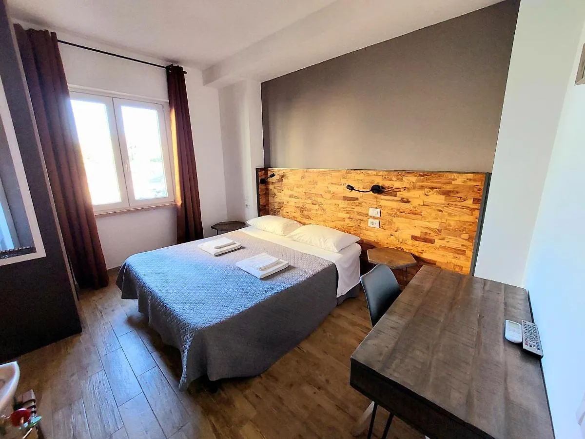 Gasthuis Arya Cagliari Hotel